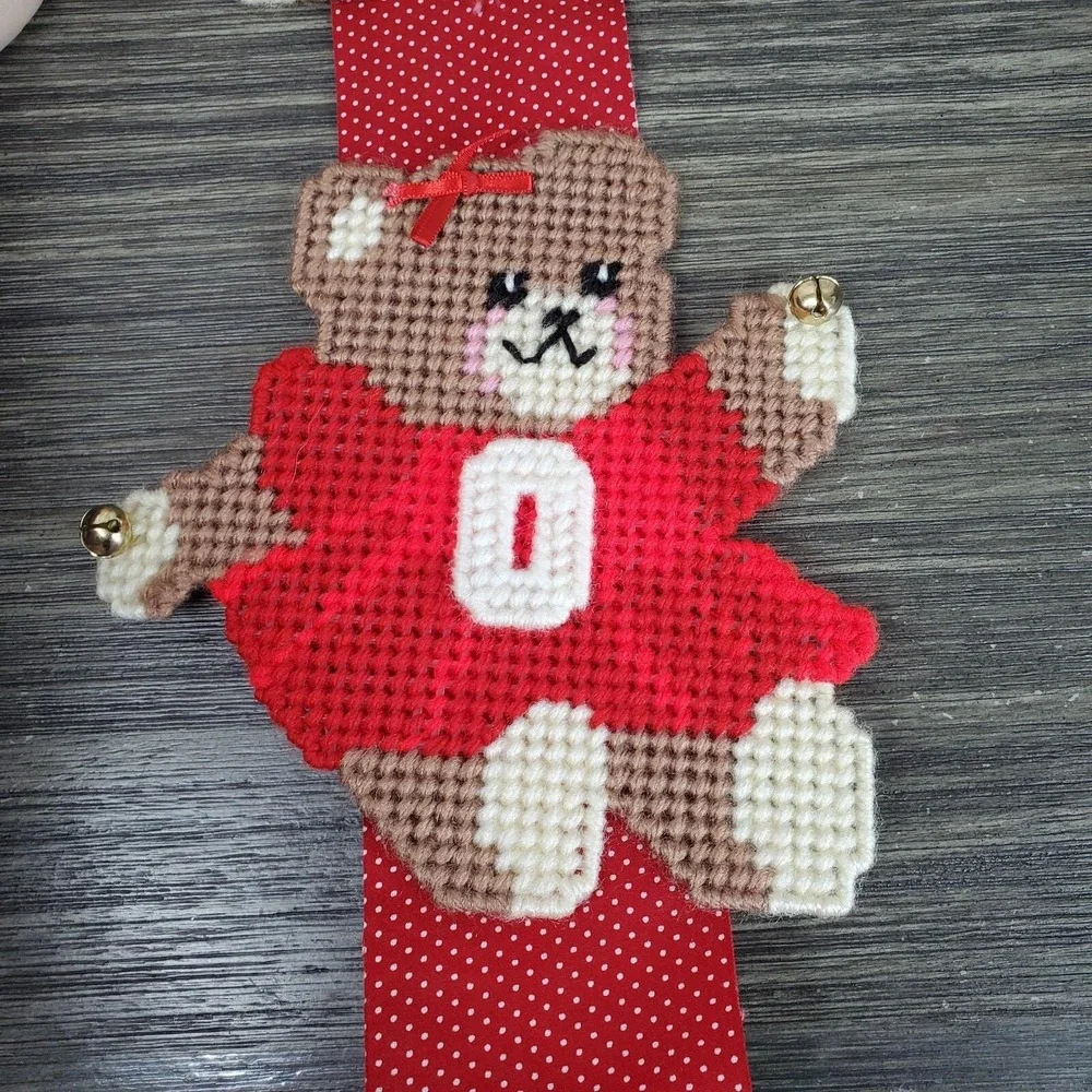 Vintage 80s Plastic Canvas 38